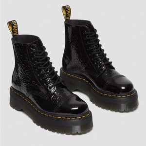 NEW Dr Martens Women's Sinclair Patent Leather Leopard Emboss Platform B…